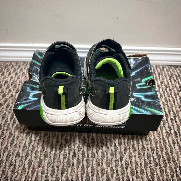 Sketchers flex-glow size 12 - Picture 2 of 5